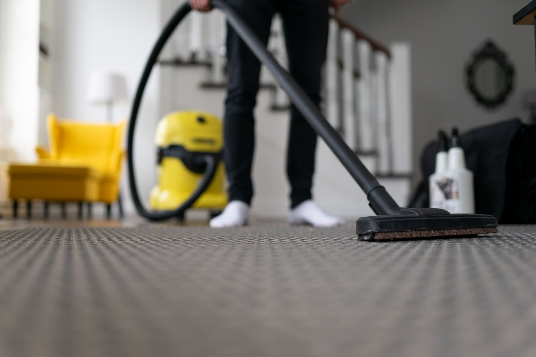 How to clean carpet at home
